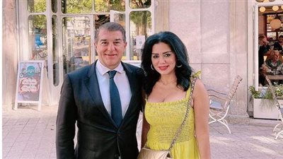 رانيا يوسف برفقة رئيس برشلونة: 