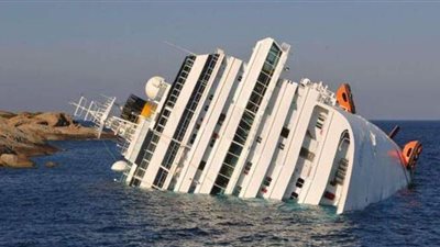 تفاصيل جديدة بحادثة غرق سفينة خدمات بترولية بالبحر الأحمر