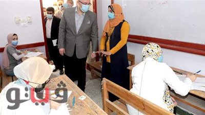 محافظ بني سويف يطمئن على سير امتحان 