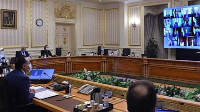 تكليف عاجل من مدبولي بشأن تطبيق قرارات مجلس الوزراء لمواجهة كورونا