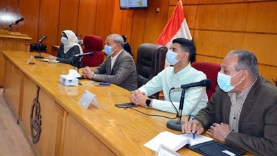 محافظ القليوبية يتابع مشروعات مبادرة 