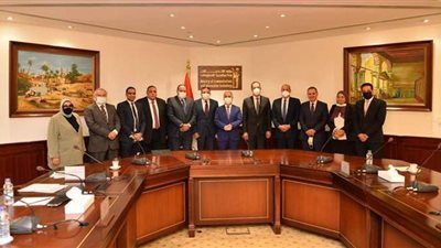 الاتصالات والوطنية للصحافة يوقعان بروتوكول تعاون لإنشاء تطبيق صحفي إلكتروني