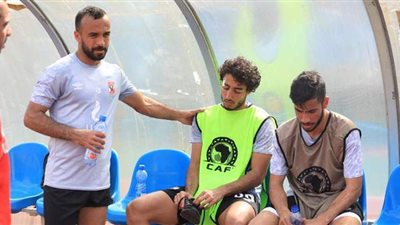 عبد الحفيظ يطمئن على أفشة ومحمد هاني