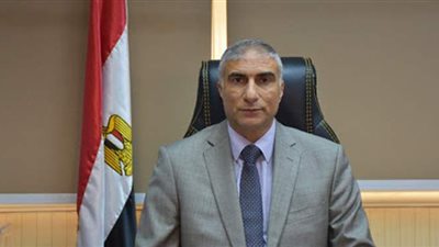 تنفيذ  قرارات غلق ورفع عدادات كهرباء لفيلات مخالفة بالتجمع الخامس