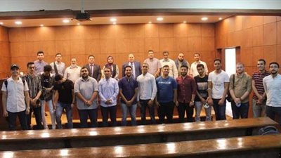 جلسة حوارية في إعلام الأزهر حول مبادرة كويكب مصر بوكالة الفضاء المصرية | صور