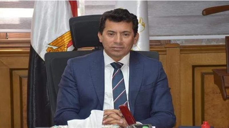 الدكتور أشرف صبحى