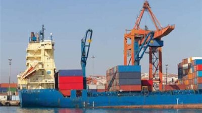 إعدام الصادرات «خراب بيوت».. الموانئ تتخلص من الشحنات المرفوضة.. وخبراء اقتصاد: لعبة لحصول المصدرين على دعم.. التأمين يغطي سعر أي صفقة.. والدولة الخاسر الوحيد