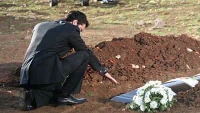 منشور زوج توفيت زوجته أثناء الولادة يثير ضجة على «فيس بوك»