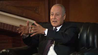 «أبو الغيط»: عمر سليمان أقنع مبارك بالإفراج عن أيمن نور