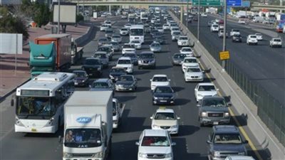 كثافات مرورية متحركة بمحاور وميادين القاهرة