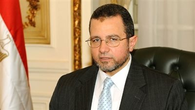 قنديل يغادر مجلس الوزراء.. وإعلان التشكيل صباح الثلاثاء