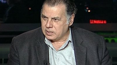 الحريرى: الحرية والعدالة يريد إظهار قنديل كمبدع