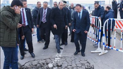 تشكيل لجنة هندسية لصيانة كوبري محرم بك بالإسكندرية لتفادي تكرار الهبوط (صور)
