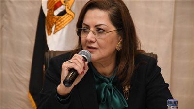 برئاسة هالة السعيد.. مجلس الأجور يناقش مشكلتي البطالة والأسعار وعلاوة القطاع الخاص