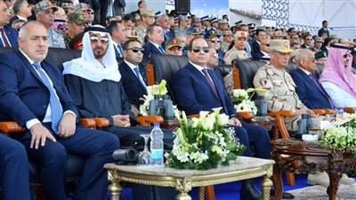 انطلاق مهرجان الهجن بشرم الشيخ وسط ترحيب  كبير بالسيسي وبن زايد