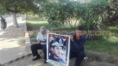 بالصور.. توافد أنصار مبارك على «المعادي العسكري» للاحتفال بذكرى أكتوبر