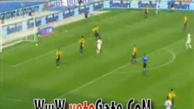 بالفيديو.. الميلان يفوز بثلاثية على هيلاس فيرونا بالكالتشيو