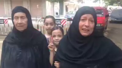 بالفيديو.. سيدات يطلقن الزغاريد أمام لجنة انتخابية في إمبابة