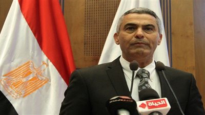 وزير النقل ينهي جولة تفقدية بمصنع سيماف لإنتاج عربات المترو