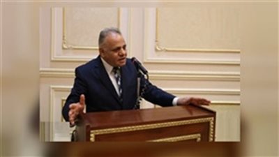 برلماني يقترح إصدار قانون لإجبار المستوردين الإفصاح عن مصدر العملات