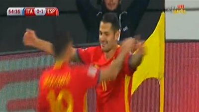 بالفيديو.. إسبانيا تتقدم بهدف أمام إيطاليا بخطأ من «بوفون»