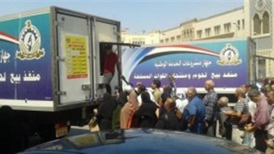 سيارات متنقلة بالجيزة لبيع السكر بـ5 جنيهات