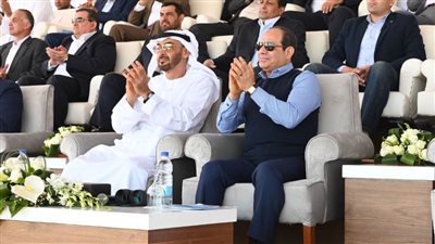 السيسي وبن زايد يشهدان مهرجان شرم الشيخ التراثي.. يتفقدان المعرض المصري الإماراتي.. يحاوران المشاركين في القرية التراثية