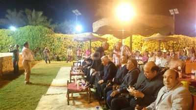 محافظ جنوب سيناء يشهد احتفالات أكتوبر على أنغام «تسلم الأيادي»