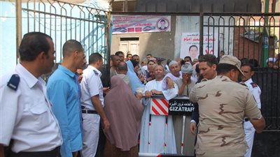 إخلاء سبيل شخصين لاتهامهما بتوجيه الناخبين لصالح مرشح «النور» بأكتوبر