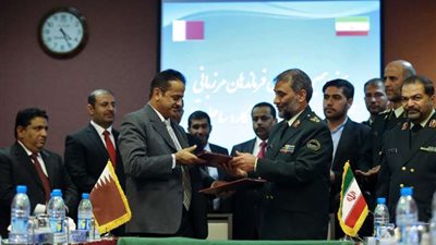 بالصور.. قطر تخون الخليج وتوقع اتفاقية تعاون أمني مع إيران