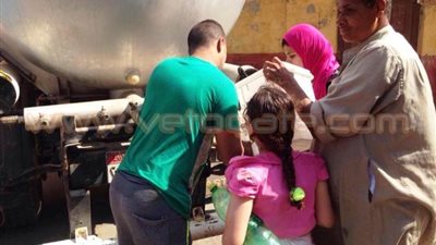 بالصور.. انقطاع المياه عن «الغمراوي» ببني سويف