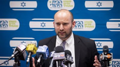 وزير تعليم الاحتلال يتراجع عن تصريح التضحية بالنفس من أجل الضفة