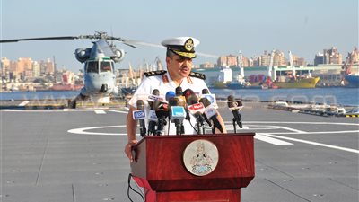 قائد القوات البحرية: ندرس عروضًا لشراء مروحيات «ميسترال»