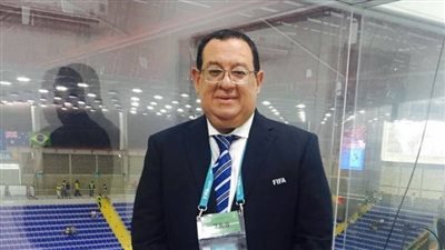 حازم الهواري من داخل طائرة المنتخب: «إن شاء الله نفرح المصريين»