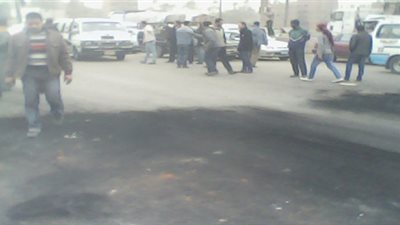 إعادة فتح طريق (المرج الخانكة) بعد فض تجمهر أهالى قرية القلج