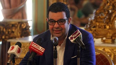 عفيفى يعرض قناة فضائية على الجبلاية