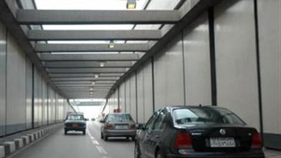 رئيس حى وسط القاهرة ينجح فى فتح نفق الأزهر