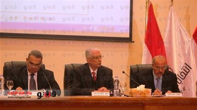 «العليا للانتخابات»:681 ألف مصري بالخارج يصوتون على الدستور في 161 دولة.. التصويت يبدأ من 8 إلى 12 يناير.. وفرز الأصوات من قبل رؤساء اللجان في البعثات الدبلوماسية