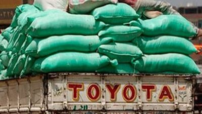 ضبط 71 طن قمح أثناء نقلها خارج المنيا