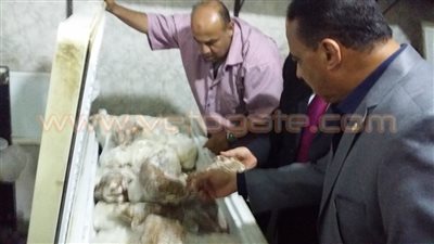 بالصور.. محافظ بورسعيد يأمر بتشميع مطعم مشهور