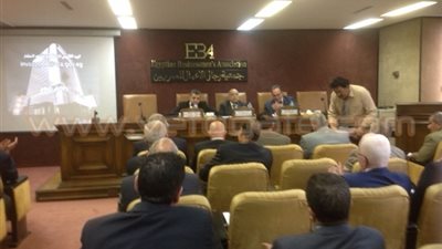 رجال الأعمال يطالبون الدولة بمحاربة الفساد والبيروقراطية