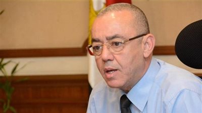 «فتحي»: خطة طويلة المدى لإعادة بناء مصر للطيران