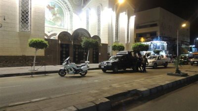 بالصور.. إجراءات أمنية مكثفة أمام كنائس بورسعيد