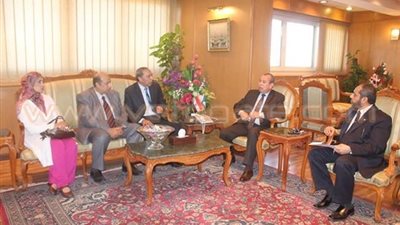 محافظ دمياط يلتقي بممثلي الجهاز المركزي للمحاسبات