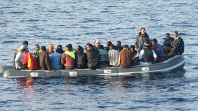 إحباط محاولة هجرة غير شرعية لـ 52 شخصًا بالدقهلية