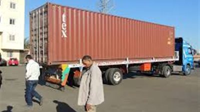 ضبط شاحنة تحمل بضائع مهربة بجمرك بورسعيد