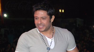 «حماقي» يغادر القاهرة إلى بيروت لإحياء حفل «برايم» ستار أكاديمي