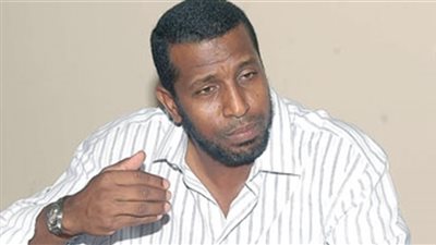 ربيع ياسين ومدحت بهجت وجهاز الزمالك في عزاء والد أيمن يونس