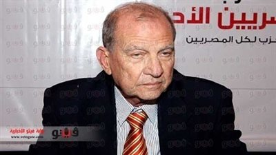 «أبو الغار»: «السيسي» يترك مناصبه بعد «استفتاء الدستور» استعدادا للرئاسة
