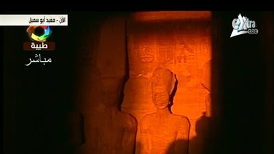 بالفيديو.. لحظة تعامد «الشمس» على وجه تمثال «رمسيس الثاني»